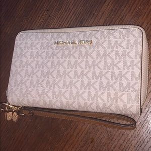 Michael Kors wallet